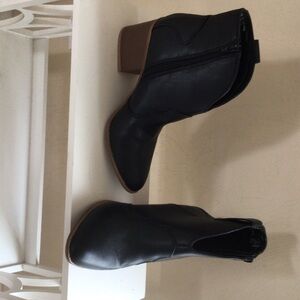 Sonoma Black Ankle Booties with Brown Heel